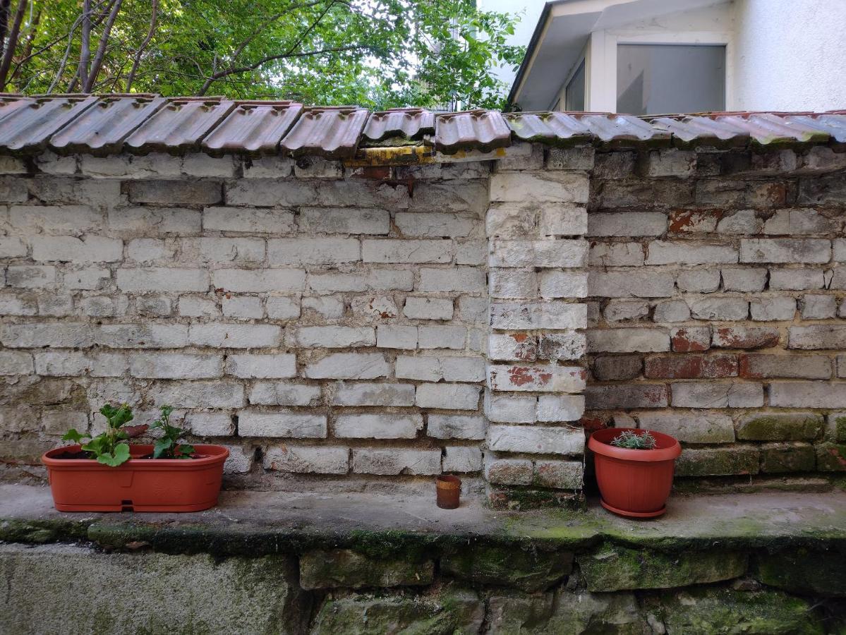 Charming Central Home With Garden Near Parking And Ndk Sófia Exterior foto
