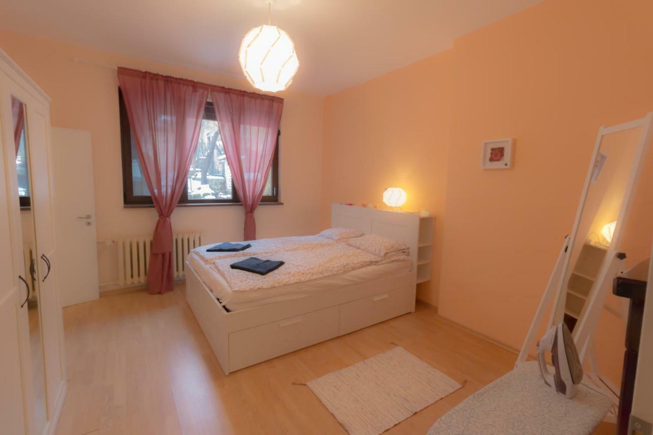 Charming Central Home With Garden Near Parking And Ndk Sófia Exterior foto